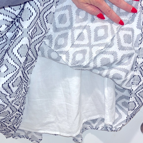 Tommy Bahama Diamond Clip Jaquard Tier Dress with Bell Sleeves & Tassels Size XS - Picture 9 of 10